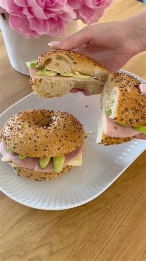 Zdrowe śniadanie jak ze śniadaniowni? 🥯🥑