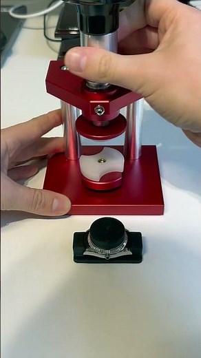 How to remove Datejust bezel