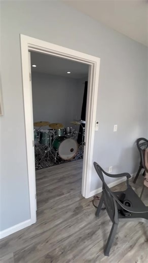 Drum Room Install Plan Here is the space before treatment. It is a drum room with reflective surfaces and unwanted sound transfer through the window. In this setup video we walk through the room and explain what will be installed and why, so you can see how we plan to control reflections and reduce sound entering or exiting the space. For this installation we are treating the studio with 7 of our 4 inch Fabric Upgrade Option Dulce Coffee Ultacoustic All Broadband Bass Traps for echo reduction an