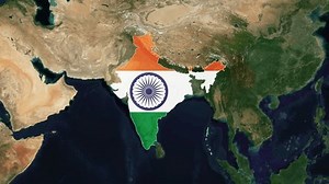 clip-1112073141-discovering-diverse-landscapes-india-detailed-map-stock