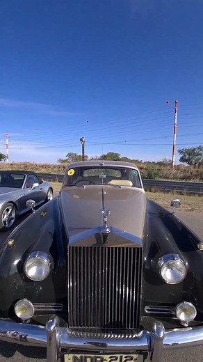 #Porsche #956A #Porsche956A #RollsRoyce #SpiritOfEcstacy #SilverCloud #RollsRoyceSilverCloud #Porsche956A #ClassicCar #classiccarsoftiktok #carsoftiktok #carmeet #exoticosenargentina #autosdeportivos #autosymas #bertaexperience #carshows #carshow #carscene #carslover @Exóticos en Argentina