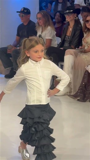Madilyn walking NY fashion week! #fyp #viral #trending #fashion #vlog #viralvideo #trendingshorts