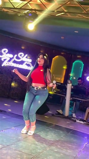 جوانا الأصيل من خريجة كلية الآداب إلى الرقص 😱😱 #فن #فنانين #جوانا_الأصيل #اكسبلور #الوطن_العربي