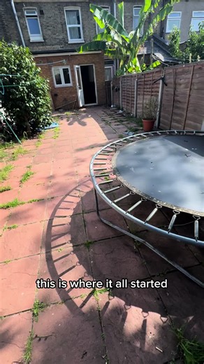 Turning gardens into functional spaces 🏡 Summer houses • Garden rooms • Renovations From groundwork to finish 📍 London | UK Follow the builds 👇