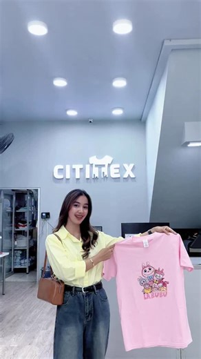 ‎اي سري مؤلد‎ on Instagram: "STOP SCROLL! 👀🔥 Cari kaos polos murah, lengkap & kualitas juara?— CITITEX BOGOR jawabannya‼️ @cititex.bogor Cititex Bogor adalah supplier kaos polos terbesar se-Indonesia✨ Mulai 40 ribuan, warna & size super lengkap Bisa custom sablon DTF & DTG mulai 8 ribuan aja!✨ Cocok buat event, komunitas, sampai usaha Yuk langsung ke store atau order online di Shopee & Tokopedia: Cititex Bogor 📍Cititex Bogor Jl. Achmad Adnawijaya No. 25, RT02/RW04, Tegal Gundil, Kec. Bogor U