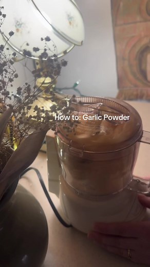 Easy Homemade Garlic Powder Recipe