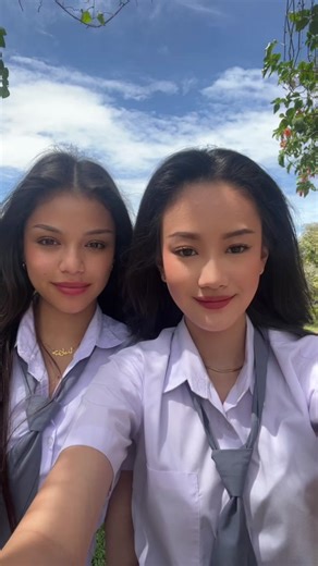 Ketchup Song Dance Craze: Potong Rambut dan Attention