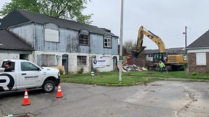 94 reactions · 5 comments | City of #Indianapolis began demolition of 1st building at Towne & Terrace, the long-troubled condo complex near 42nd & Post. The city wants to buy out all owners and help renters relocate with assistance so the entire complex can be razed. No immediate plans for redevelopment. | Rich Nye WTHR 13 | Facebook