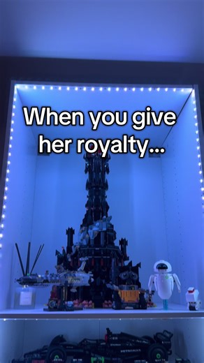 I hope her mom knows she’s an ungrateful little thing 😭 #lego #kitten #fypシ゚viral