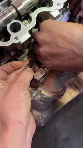 How to remove Mercedes V6 M276 engine turbo