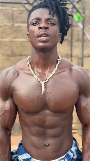 Matsai Kingsley on Instagram: "Day 349 of preparing for the @musclemania bodybuilding show."