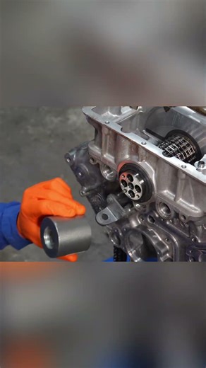Improvised Seal Installation: DIY Automotive Repair Hack #shorts