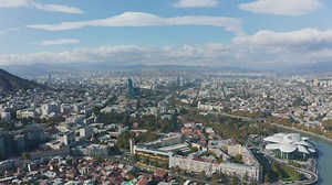 Aerial view of a beautiful city - Free Stock Video