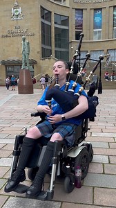 Donald Cameron’s Powder Horn . . . . Played by The Wheeled Piper #music #buskers #buskersofglasgow #glasgowmusicscene #scotlandmusicscene #scotland #glasgow #thewheeledpiper #pipebandchampionships #bagpipes #bagpiper #traditionalscottishmusic #scottishmusic #traditionalmusic | BuskersofGlasgow