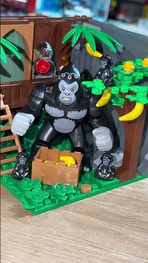 LEGO Gorilla Grodd Jungle Habitat!