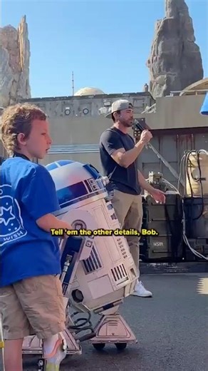 No mind tricks… just physics! 💫🥚 ‪@makeawish‬ ‪@MarkRober‬ ‪@ScienceBob‬ #StarWars #DisneyWishes