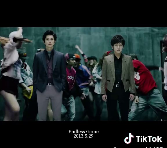 嵐の人気曲メドレー！涙から愛され集まで♪