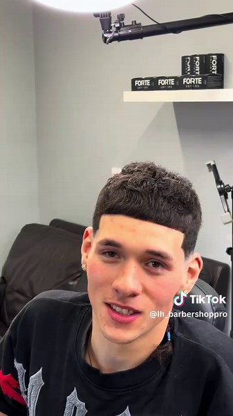 Mastering the Mid Fade Haircut in New Zealand