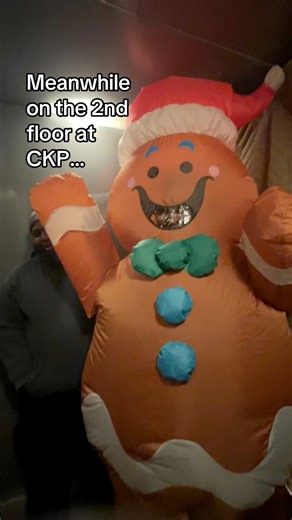 This morning, while our chefs and some students were in the kitchen preparing Community Meals, Chef Missy was on the 2nd floor with other students teaching ServSafe… as a Gingerbread Man. Chef’s out-of-the-box teaching helps keep the students interested and learning in different ways. DID YOU KNOW that ServSafe certifications are part of our students’ training? They’ll earn their Handlers’ and Managers’ certifications, and Chef Missy is determined to make sure they all pass. #CKPgh #ckpbehindthe