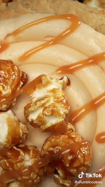 🍰 RASPBERRY CHEESECAKE | 🥧 FRENCH SILK PIE (NEW) | 🥜 PEANUT BUTTER BLOSSOM (NEW) | 🍿 CARAMEL POPCORN | 🍋 LEMON POPPY SEED #CrumblCookies