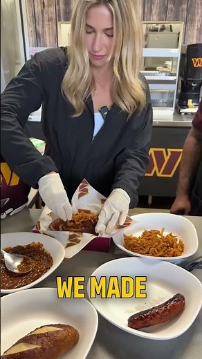 Making Major Tuddy hot dogs with Katie Feeney🌭