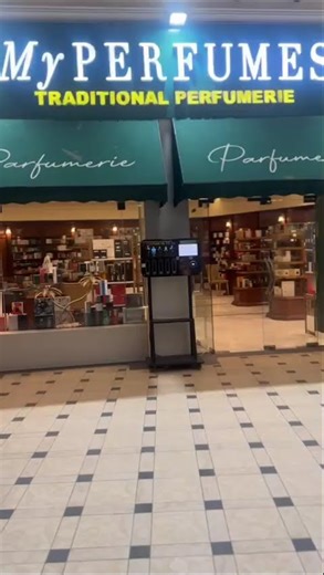 Perfume Vending Machine in Shopping Mall | Real Customer Deployment 2