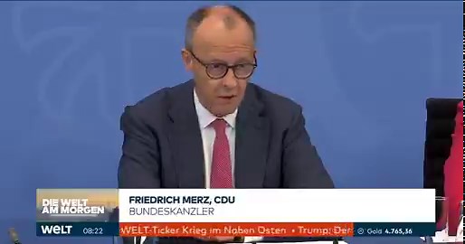 #Familienversicherung @CDU @Junge_Union @bundeskanzler In der Tat:Man kann diese Abschaffung der Mitversicherung nur als geisteskrank, als unfassbar dumm und familienfeindlich bezeichnen. Eine lupenreine SPD-Grüne-Reform.Ergebnis:Bei gleichem Familieneinkommen zahlt die Einverdiener-Familie künftig 2.760 Euro mehr als die Doppel-Halbtags-Familie.@Junge_Union , Zeit für den nächsten AUFSTAND!