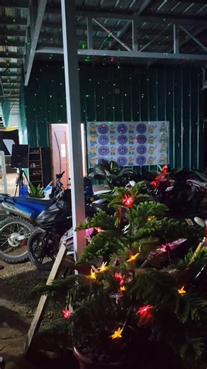 🎄✨ Merry Christmas from your ESL Teachers! ✨🎄 This season reminds us of the most beautiful gift we can share — love and kindness ❤️ As ESL teachers, we don’t just teach English — we share laughter, culture, and connection with our students around the world. 🌍💬 Every “Hello!”, every smile, and every lesson is a reminder that love speaks all languages. 💖 Let’s continue to spread warmth, hope, and learning wherever we go. 🎁📚 Wishing everyone a joyful Christmas filled with peace, gratitude, a