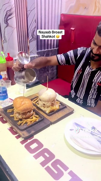 Nayaab Broast Shahkot - Lawaburger Taste Review