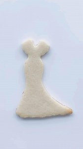 I’ll never not share these wedding dress cookies by @busyb.bakehouse ♥️ She really brought our cutters to life! ★ Cutter: The Katharine Wedding Dress . . . . . . #killerzebras #cookiedecorating #decoratedcookies #cookies #royalicingcookies #cookieart #royalicing #cookiecutters #sugarcookies #cookiesofinstagram #weddingcookies #cookievideos #bakingreels #weddingdresscookies | Killer Zebras