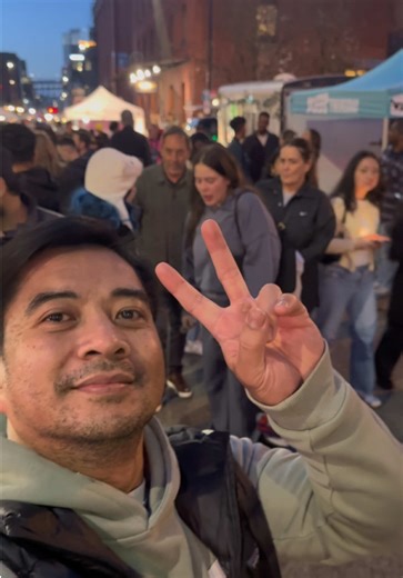 Fun on a random Thursday First Thursday PDX - Travel assignment shenanigans