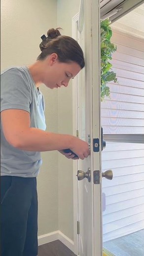 I Stopped Using Keys After Installing THIS 🔐DIY Install: Veise WiFi Fingerprint Smart Lock