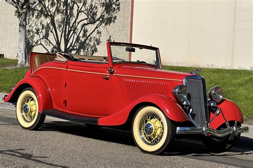 1934 Ford Model 40 Cabriolet