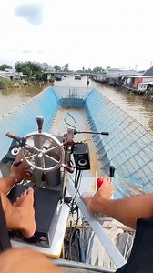 1.6M views · 9.5K reactions | Foot Pedal Drives Longtail Boat Smoothly #FootDrivenBoat #CanalLifeHack #LongtailMotorUse | YNP Media | Facebook