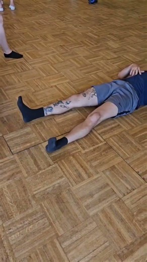 Est ce problematique ? Differencions : 👉le signe de Babinski, qui en neurologie te permet de