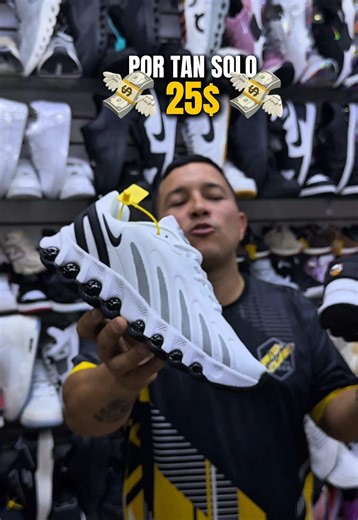 Psst... 🤫 Si sigues comprando esos zapatos caros en otros lados, es porque quieres. ¡Aquí el mismo estilo y la misma calidad, pero al precio más bajo! 👟💥 Precio permitido 👇🏼 DETAL: Ref. 25💶 🛍️ Realiza tu Compra y Pide Ahora: Vendedores Online (Detal y Mayor): 📲 58 422-3004470 📲 58 424-4472890 🚨 ¡VENTAS ONLINE Gran Mayor (Exclusivo para pedidos de alto volumen)! 🚨 📲 58 424-4014229 📲 58 414-4091123 📍 ¡Visítanos! Encuéntranos en: Mercado Los Guajiros de Valencia, Carabobo 🇻🇪 Pasillo