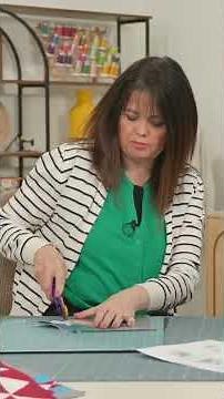 Easy Hourglass Block for Quilters | Tucker Trimmer Tips #quiltblocks