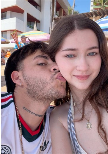 Tenía que hacerlo con mi novia😂🌊 #rivaldios | Rivaldo