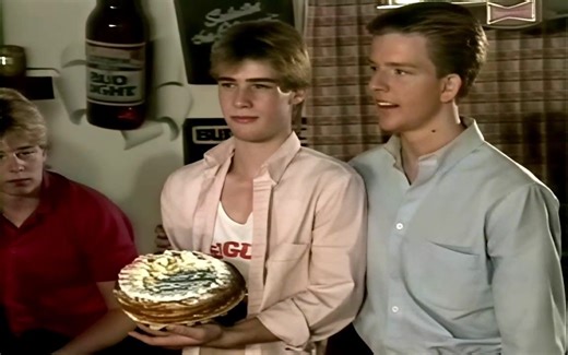 Show it Off - 9 inch Scott Ryan Restored to HD