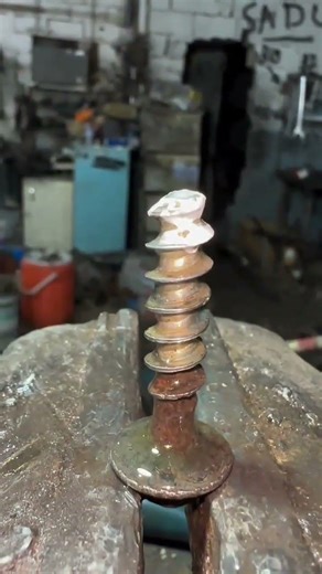 the process of applying rust fluid to the screw #shorts