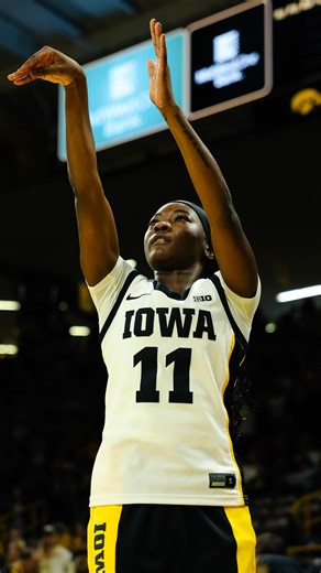 That Carver Walkout🔥 | Iowa Hawkeyes