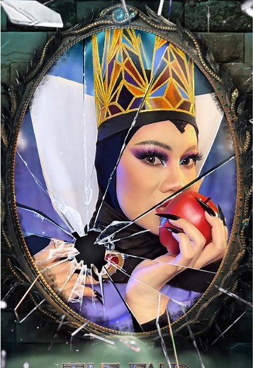 Evil Queen Makeup Transformation for Snow White Fans