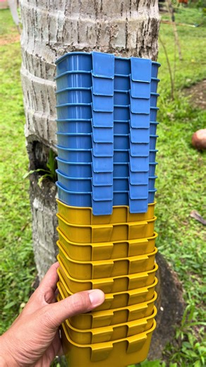 Essential Guide to Hanging Feeders for Chickens and Pets
