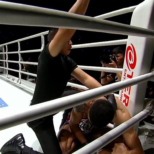 467K views · 3.7K reactions | SLEPT HIM  Shadow scores an incredible elbow KO for his fifth straight win in ONE! #ONEFridayFights100 | ONE Championship | Facebook