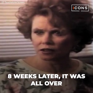 Elizabeth Montgomery gave life to the most famous character of the 60's "Samantha" in the series "Bewitched". Her fame reached the top, but life gave her terrible news. In the middle of filming, she found out the worst and said goodbye to life in the saddest way. Subscribe for more https://bit.ly/yt-upsoclicons | Icons
