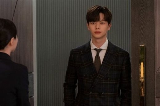 6 Rekomendasi Drakor Yook Sung Jae, dari Goblin hingga Terbaru The Haunted Palace