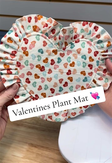 Finally time to change out my Christmas Plant Mat to Valentines 💘 This is a a fun and fairly quick sewing project - you could use these as coasters / mug rugs too if you size it down a little bit! #sewingtiktok #bernina #diy #tutorials #valentines