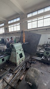 Welding and machining a shaft attached to a large square part since machining the shaft alone and welding it will never be truly straight ✅ Tricky jobs that no one else can do is what we excel at 😁🔥 #machining #turning #manualmachinist #الجندى_للخراطة | مصنع الجندى للصناعات المتطورة-El Gendy for Advanced Industries