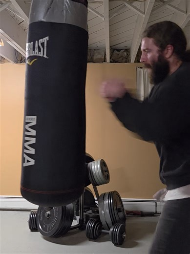 super speed? not sped up 220lbs 6ft #fasthands #fast #speed #boxing #boxeo