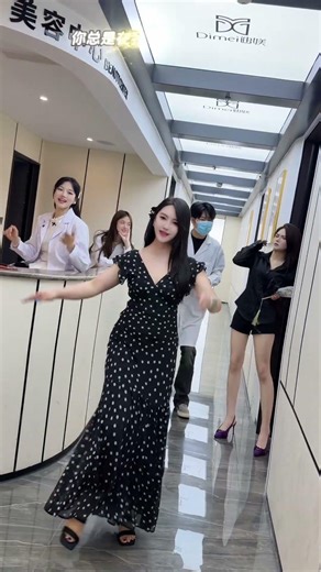 #不要在我寂寞的时候说爱我 #浅跳一下 #下班后的日常 #舞台无处不在 #dancecover #dancevideo